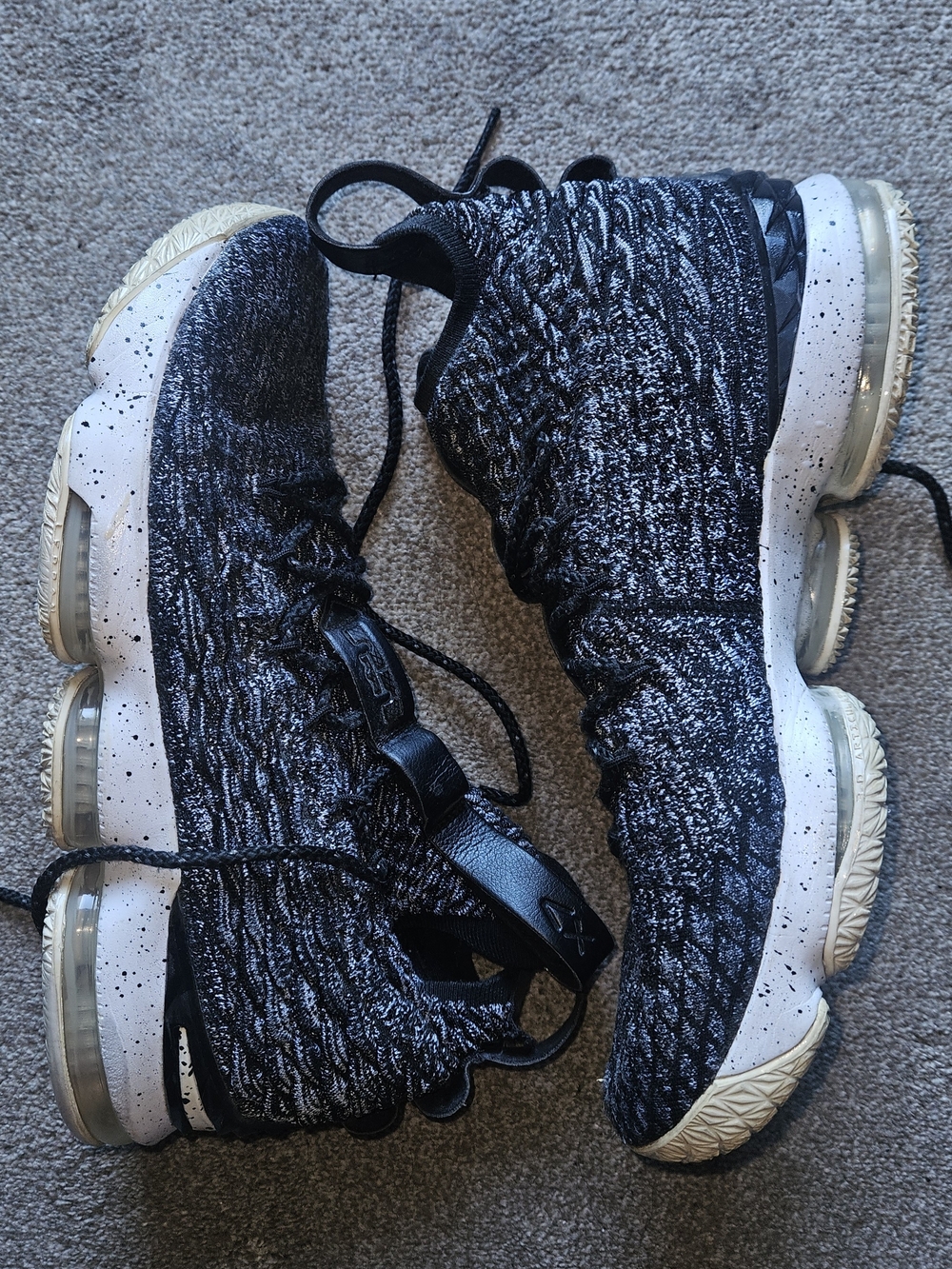 Nike Lebron 15 Basketball Shoes - Ashes (2017)